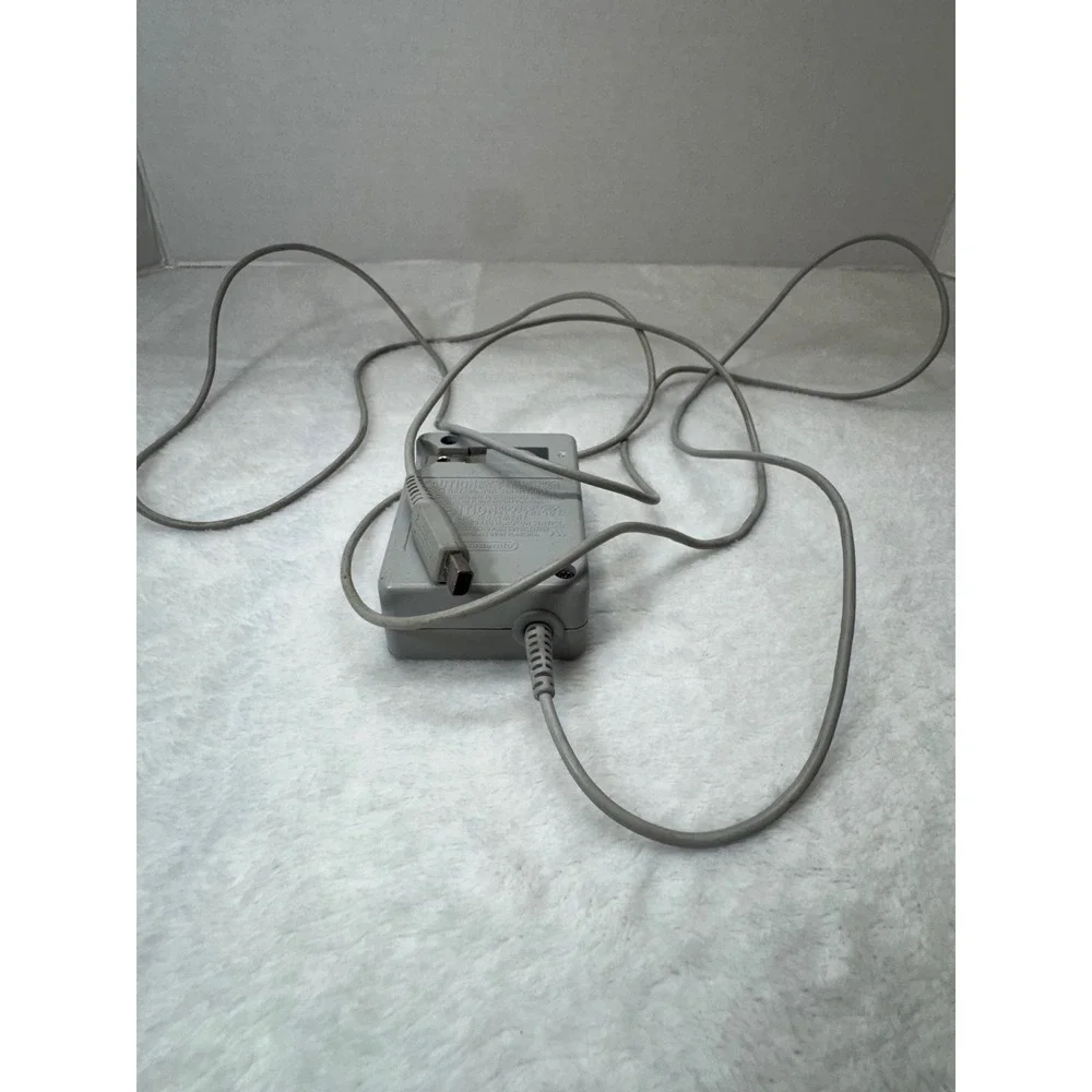 Official Nintendo Game Boy Advance SP DSi AC Adapter Power Charger AGS-002